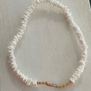 White Chipped Puka Shell Chip Necklace